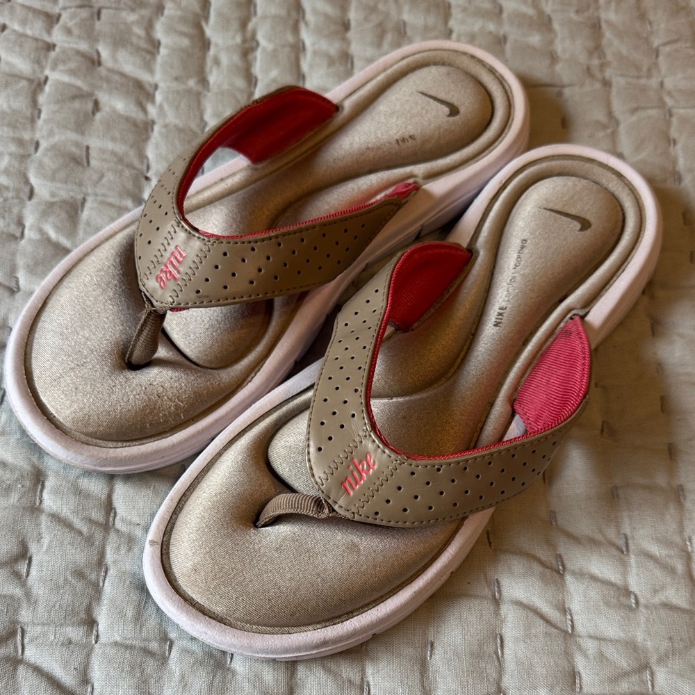 Nike Women's Sandals in Tan and Pink